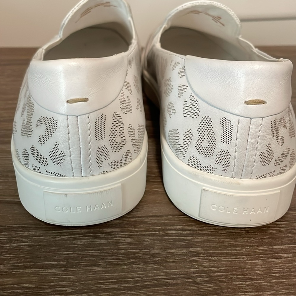 Cole Haan Grand Pro Spectator 2.0 Sneaker Women Size9 White Silver Leopard Print - Picture 4 of 12